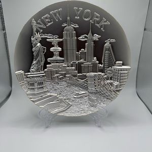 New York Souvenir Silver Color Decorative Plate Buildings Statue of Liberty 7”